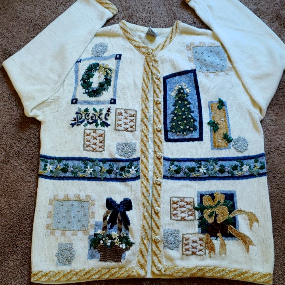 Winter Theme Button Close Sweater 2X / Beige& Blue w/ Soft Patterns